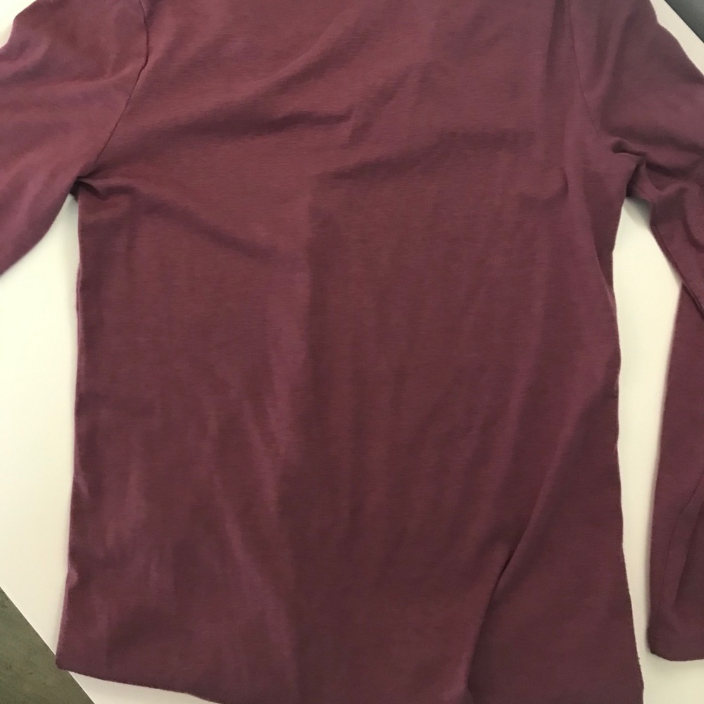 Old Navy V-Neck Lace Up Long Sleeved Shirt - Picture 3 of 3